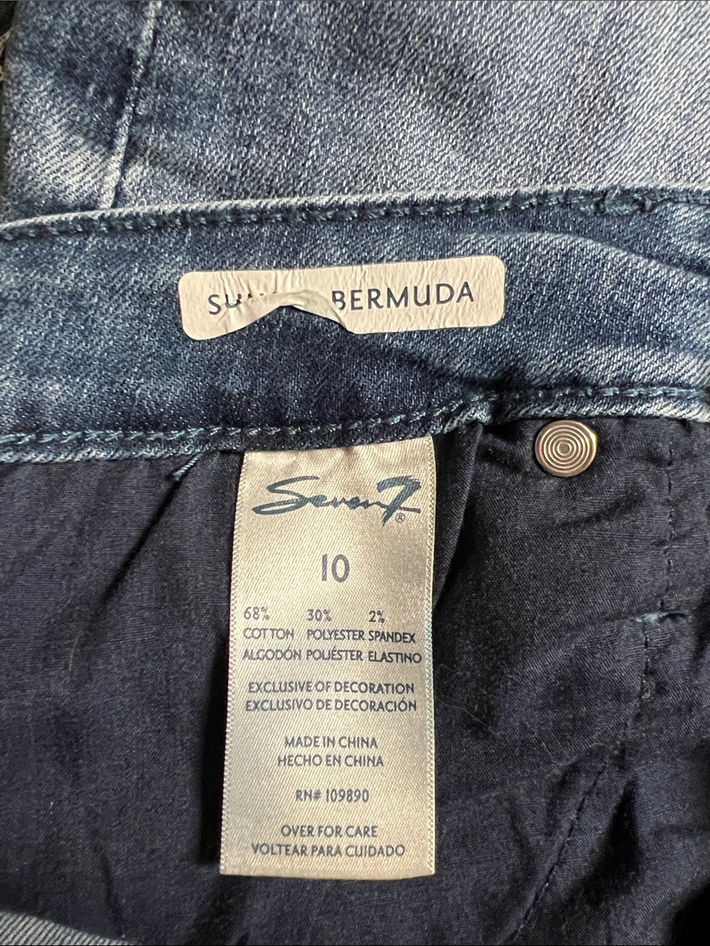 Seven7 Women’s Distressed Jean Shorts Size 10 - Picture 7 of 7